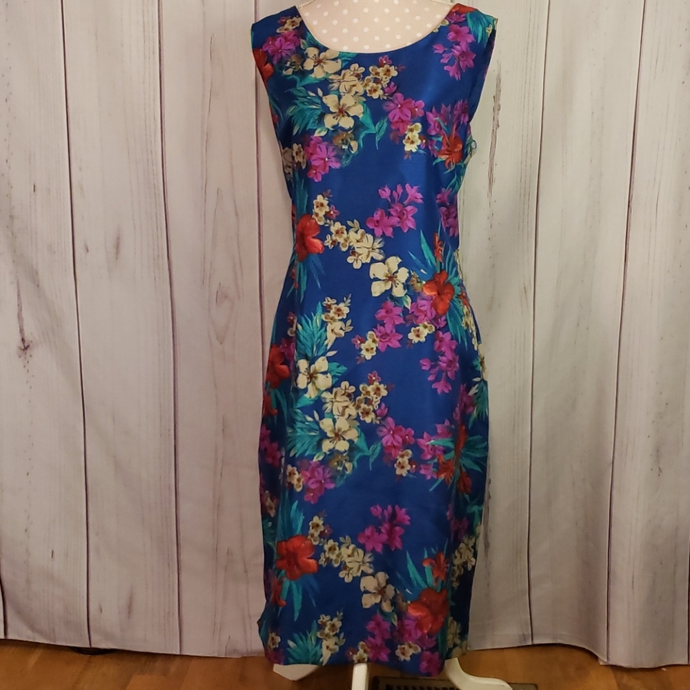 NWT "DN‎ Design" lovely satin dress